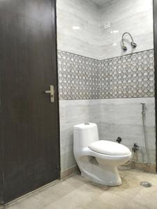 Bathroom Image of 1820 Sq.ft 3 BHK Builder Floor for rent in Shahdara New Delhi for Rs. 40000