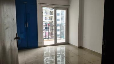 Bedroom Image of 1150 Sq.ft 2.5 BHK Apartment / Flat for rent in Gulshan Botnia, Sector 144 Noida for Rs. 36000
