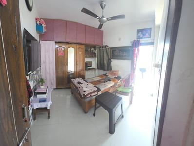 Bedroom Image of 720 Sq.ft 2 BHK Apartment / Flat for sale in Thaltej Ahmedabad for Rs. 4000000