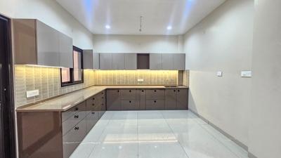 Kitchen Image of 2500 Sq.ft 3 BHK Independent House for sale in Shankeshwar Parshwanath, County Walk Township Indore for Rs. 16500000