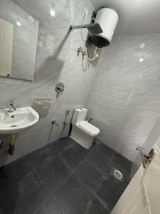 Bathroom Image of 610 Sq.ft 1 BHK Apartment / Flat for rent in Mahadevapura Bengaluru for Rs. 32000