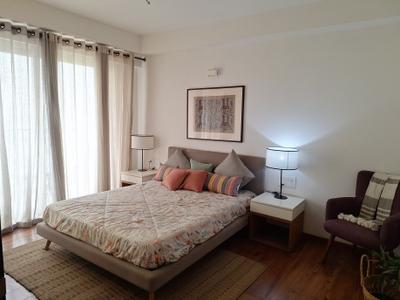 Bedroom Image of 2400 Sq.ft 4 BHK Apartment / Flat for sale in Godrej Palm Retreat 1, Sector 150 Noida for Rs. 35000000
