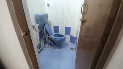 Bathroom Image of 250 Sq.ft 1 RK Builder Floor for rent in Koramangala Bengaluru for Rs. 10000