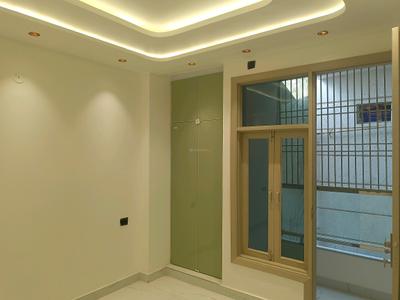 Bedroom Image of 700 Sq.ft 2 BHK Builder Floor for sale in Mahavir Enclave New Delhi for Rs. 6600000