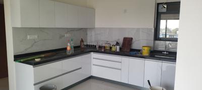 Kitchen Image of 1020 Sq.ft 2 BHK Apartment / Flat for rent in Amanora Elevate Tower 47, Hadapsar Pune for Rs. 40000