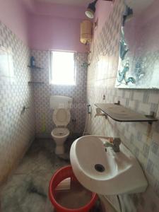 Bathroom Image of 820 Sq.ft 2 BHK Apartment / Flat for sale in Kalikapur, EM Bypass Kolkata for Rs. 4600000