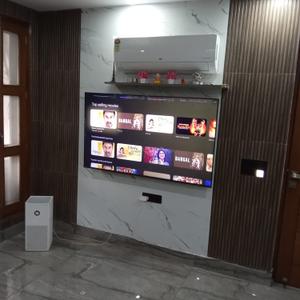 Bathroom Image of 2700 Sq.ft 4 BHK Builder Floor for rent in Vivek Vihar New Delhi for Rs. 90000