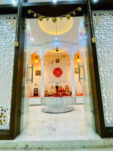 Pooja Room Image of 10000 Sq.ft 12 BHK Villa for sale in Surajkund Faridabad for Rs. 135000000