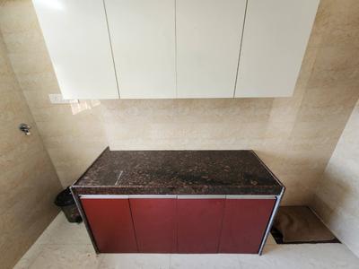 Kitchen Image of 650 Sq.ft 2 BHK Apartment / Flat for rent in Veena Serene Residential, Chembur Mumbai for Rs. 65000