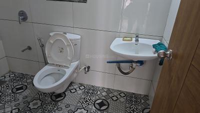 Image of 850 Sq.ft 2.5 BHK Apartment / Flat for rent in Adani The Meadows, Shantigram, Ahmedabad for Rs. 28500