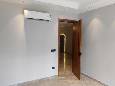 Bedroom Image of 1500 Sq.ft 2 BHK Builder Floor for rent in Sector 27 Gurgaon for Rs. 65000