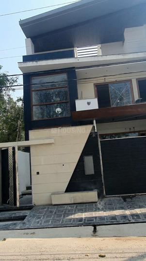 Damoder Colony Main Image 1