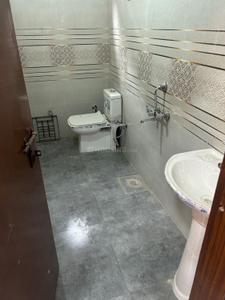 Bathroom Image of 1400 Sq.ft 3 BHK Builder Floor for sale in Rajendra Nagar Ghaziabad for Rs. 9500000