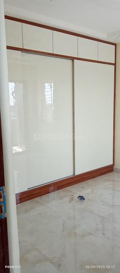 APARNAA SESHA RAJ VEDANTH Main Image 1