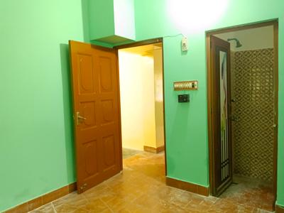 Bedroom Image of 1000 Sq.ft 3 BHK Independent House for rent in Paschim Putiary Kolkata for Rs. 15000