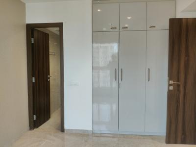 Bedroom Image of 650 Sq.ft 1 BHK Apartment / Flat for sale in Hiranandani Regent Hill A B C D And E Wing, Powai Mumbai for Rs. 18900000