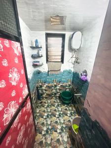 Bathroom Image of 655 Sq.ft 1 BHK Apartment / Flat for rent in Lodha Heritage, Dombivli East Thane for Rs. 12000