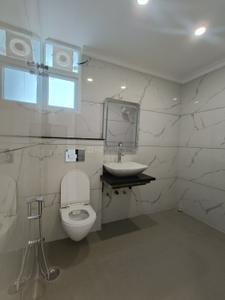Bathroom Image of 1973 Sq.ft 3 BHK Apartment / Flat for sale in GMS Road Dehradun for Rs. 15800000