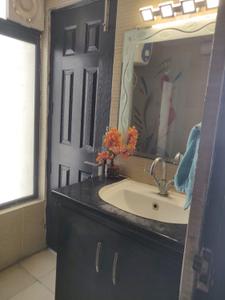 Bathroom Image of 1405 Sq.ft 3 BHK Apartment / Flat for sale in MR Officer City 2 Phase 2, Raj Nagar Extension Ghaziabad for Rs. 9300000