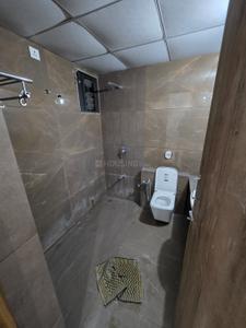 Bathroom Image of 4500 Sq.ft 4 BHK Villa for rent in Raysan Gandhinagar for Rs. 38000