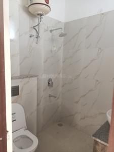 Bathroom Image of 1350 Sq.ft 2 BHK Builder Floor for rent in Kulhan Dehradun for Rs. 35000