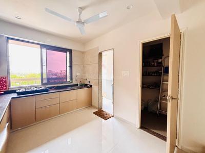 Kitchen Image of 1184 Sq.ft 3 BHK Apartment / Flat for rent in Aashka Aatman, Vastrapur Ahmedabad for Rs. 60000