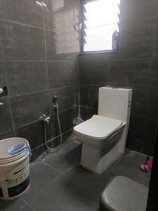 Common Bathroom Two Image of 750 Sq.ft 1 BHK Apartment / Flat for rent in Torun Kamdhenu Estate CHS, Hadapsar Pune for Rs. 28000