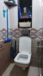 Bathroom Image of 225 Sq.ft 1 RK Apartment / Flat for rent in Andheri East Mumbai for Rs. 26100