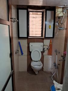 Bathroom Image of 1015 Sq.ft 2 BHK Apartment / Flat for sale in Sheth Creators Harsha Rekha Apartment, Ghatkopar West Mumbai for Rs. 19500000