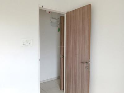 Bedroom Image of 700 Sq.ft 1.5 BHK Apartment / Flat for rent in Godrej Emerald, Kasarvadavali Thane for Rs. 26500