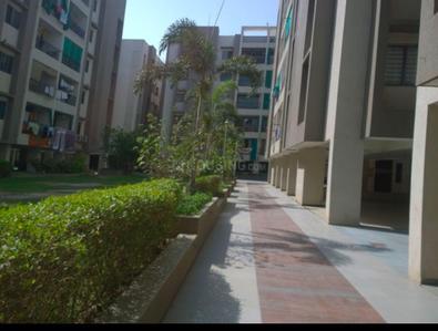 Image of 1650 Sq.ft 3 BHK Apartment / Flat for sale in Shaligram Garden Residency III, South Bopal, Ahmedabad for Rs. 10400000