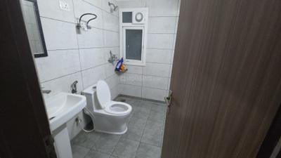 Image of 1160 Sq.ft 2.5 BHK Apartment / Flat for rent in Gulshan Botnia, Sector 144, Noida for Rs. 36000