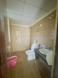 Image of 1550 Sq.ft 3 BHK Apartment / Flat for sale in Amrapali Crystal Homes Phase 1, Sector 76, Noida for Rs. 23000000