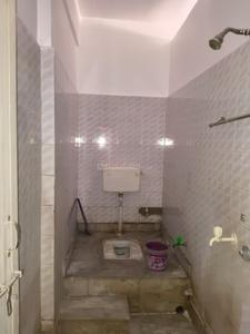 Bathroom Image of 1050 Sq.ft 2 BHK Apartment / Flat for rent in Mahaprabhu Apartment, Benachity Durgapur for Rs. 9000