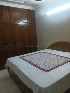 Bedroom Image of 1200 Sq.ft 2 BHK Builder Floor for rent in Sector 27 Noida for Rs. 36000
