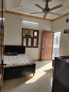 Bedroom Image of 780 Sq.ft 1 BHK Apartment / Flat for rent in DDA Flats Sarita Vihar, Sarita Vihar New Delhi for Rs. 28500