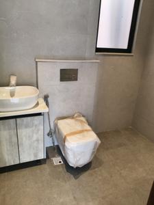 Common Bathroom Image of 4500 Sq.ft 4.5 BHK Builder Floor for sale in DLF City Phase 1, DLF Phase 1 Gurgaon for Rs. 80000000