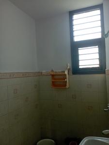 Bathroom Image of 675 Sq.ft 2 BHK Apartment / Flat for rent in Bichpuri Agra for Rs. 6000