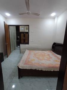 Bedroom Image of 680 Sq.ft 2 BHK Builder Floor for rent in Sant Nirankari Colony RWA, Mukherjee Nagar New Delhi for Rs. 30000
