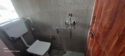 Bathroom Image of 1200 Sq.ft 2 BHK Apartment / Flat for rent in Saket Nagar Indore for Rs. 30000