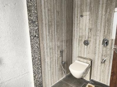 Bathroom Image of 675 Sq.ft 1 BHK Apartment / Flat for rent in Parth Lakeview, Dighe Thane for Rs. 35000
