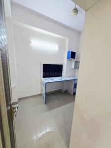 Bedroom Image of 1250 Sq.ft 2.5 BHK Apartment / Flat for sale in Mahagun Moderne, Sector 78 Noida for Rs. 17200000