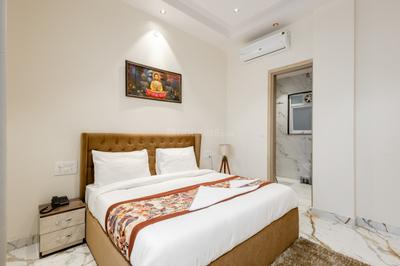 Bedroom Image of 7500 Sq.ft 6 BHK Villa for rent in The Antriksh Golf Links, Noida Extension Greater Noida for Rs. 550000