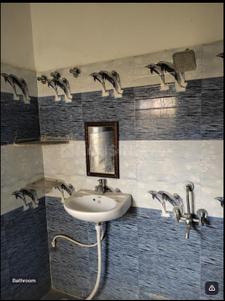 Bathroom Image of 400 Sq.ft 1 RK Builder Floor for rent in Nehrugram Dehradun for Rs. 5000