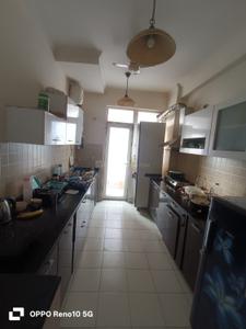 Kitchen Image of 1850 Sq.ft 3 BHK Apartment / Flat for sale in Amrapali Sapphire, Sector 45 Noida for Rs. 22000000