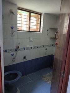 Bathroom Image of 800 Sq.ft 2 BHK Builder Floor for rent in Niveditha Nagar Mysore for Rs. 10500