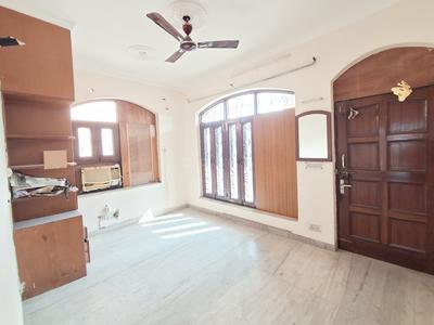 Hall Image of 4500 Sq.ft 5 BHK Independent House for rent in Sector 21A Faridabad for Rs. 115000
