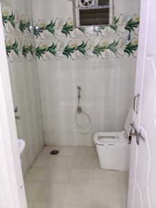 Bathroom Image of 1500 Sq.ft 3 BHK Apartment / Flat for rent in Vijaya Nagar Colony Hyderabad for Rs. 35000