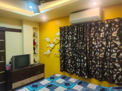 Bedroom Image of 600 Sq.ft 2 BHK Apartment / Flat for sale in Bangur Avenue Kolkata for Rs. 4800000