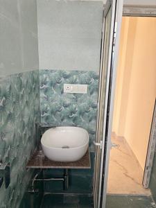 Bathroom Image of 800 Sq.ft 1 BHK Apartment / Flat for rent in Eldeco Shaurya Plots, Natkur Lucknow for Rs. 8000